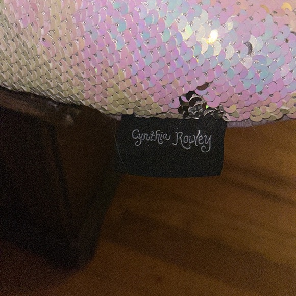 Cynthia Rowley Mermaid Snuggie - Picture 5 of 6